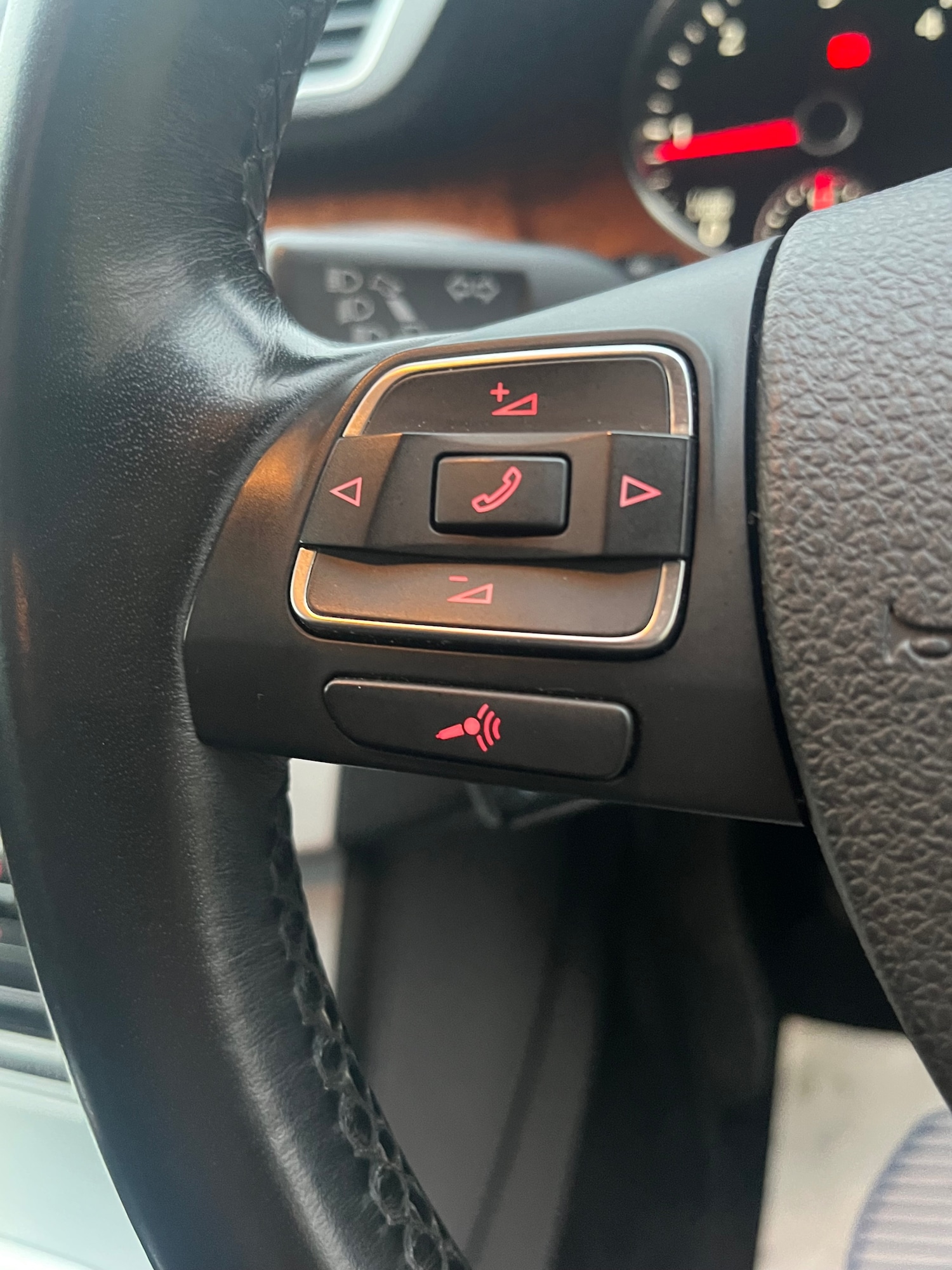 Used Volkswagen Passat 2011 for sale - 76479532: Photo 21