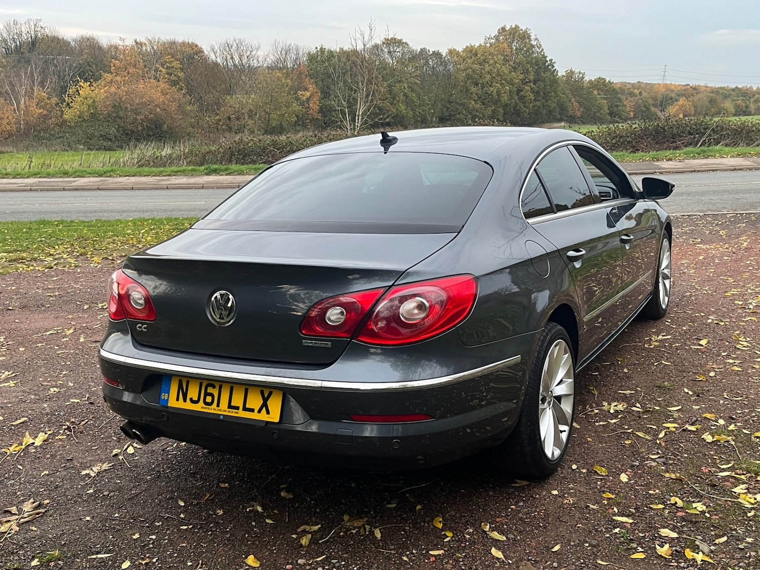 Used Volkswagen Passat 2011 for sale - 76479532: Photo 4