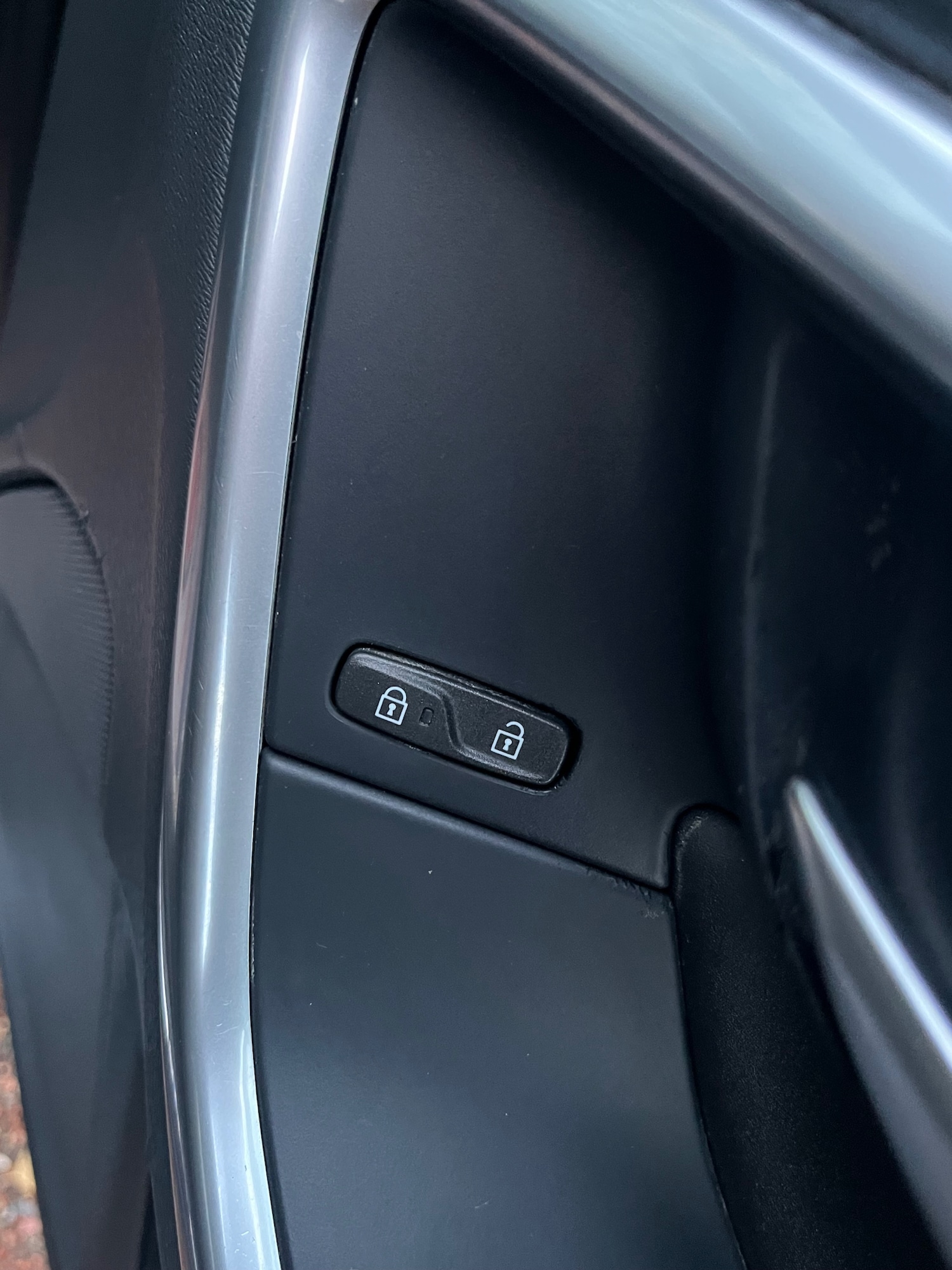 Used Volvo V60 2011 for sale - 78018483: Photo 16