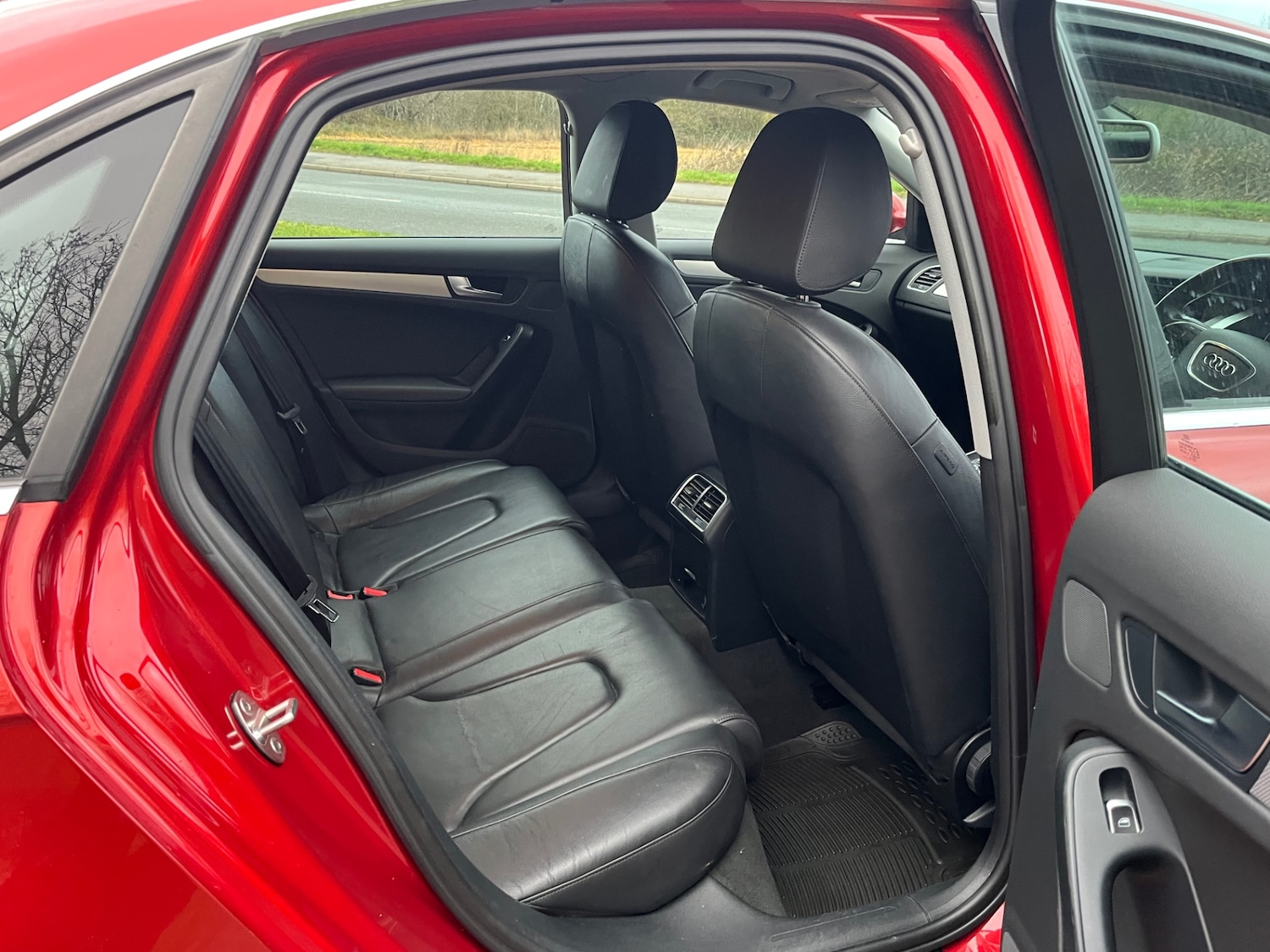 Used Audi A4 2015 for sale - 76897231: Photo 11