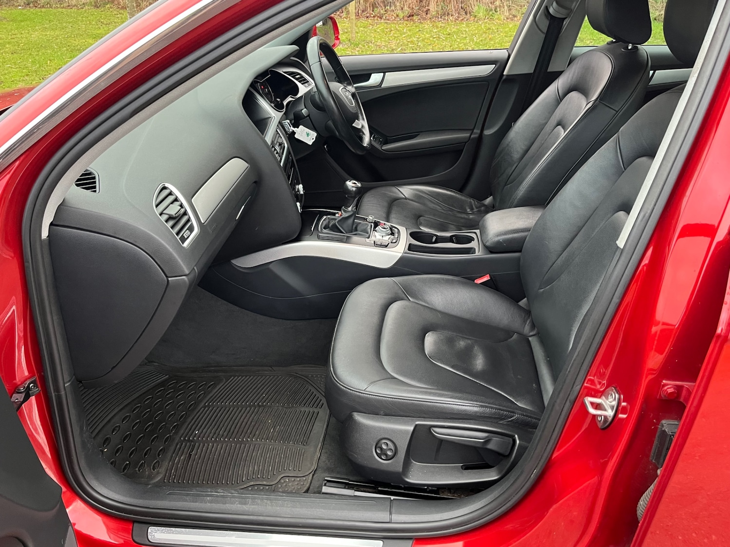 Used Audi A4 2015 for sale - 76897231: Photo 14