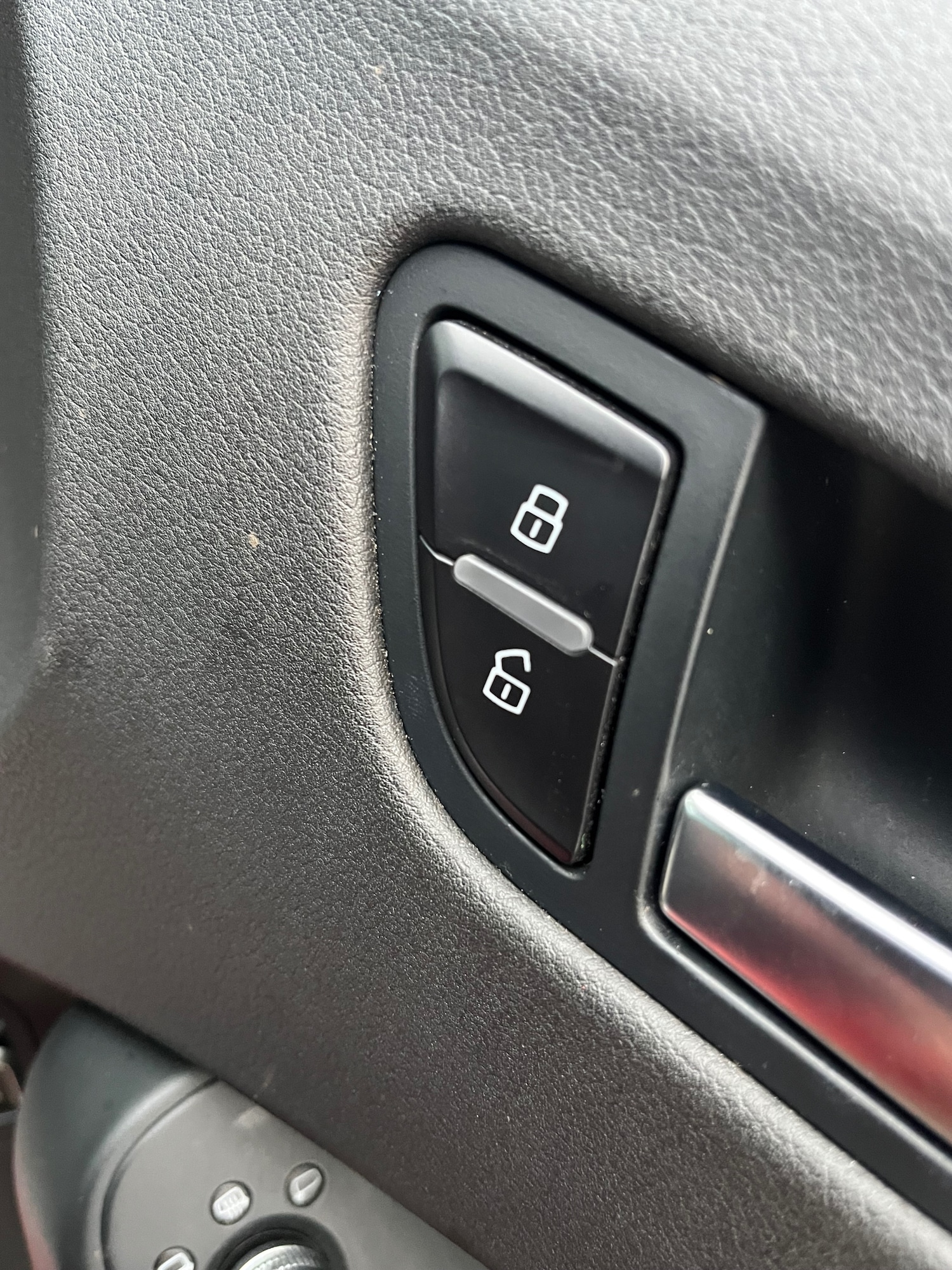 Used Audi A4 2015 for sale - 76897231: Photo 18