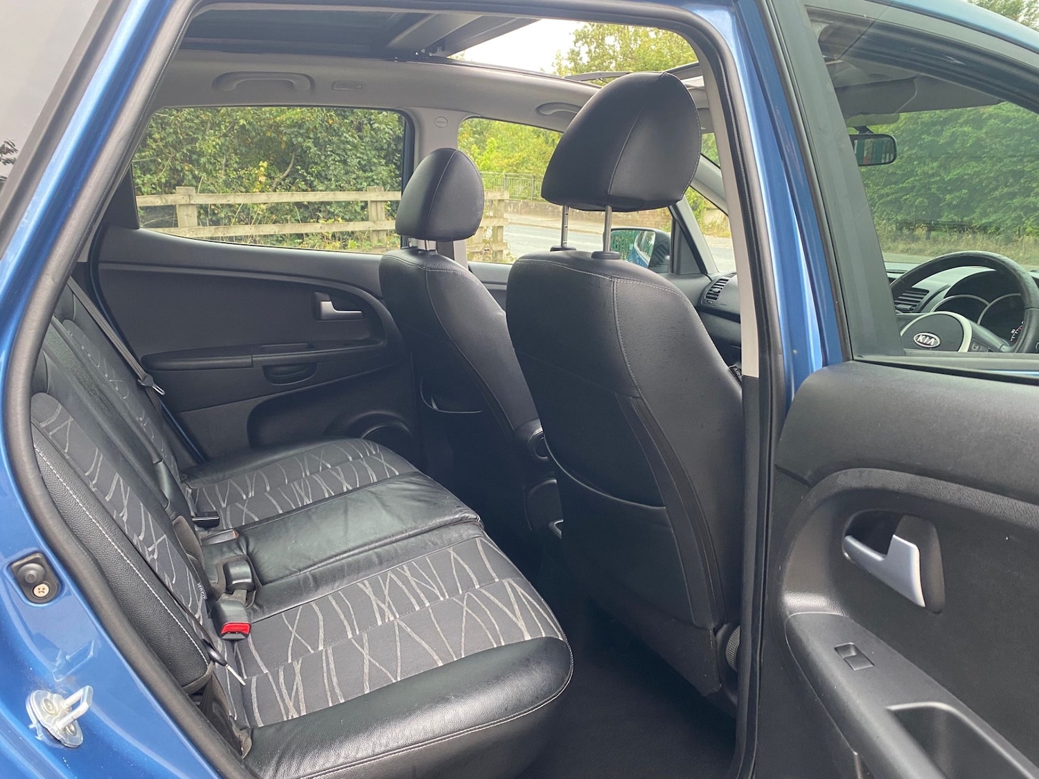 Used Kia Venga 2012 for sale - 76566461: Photo 13