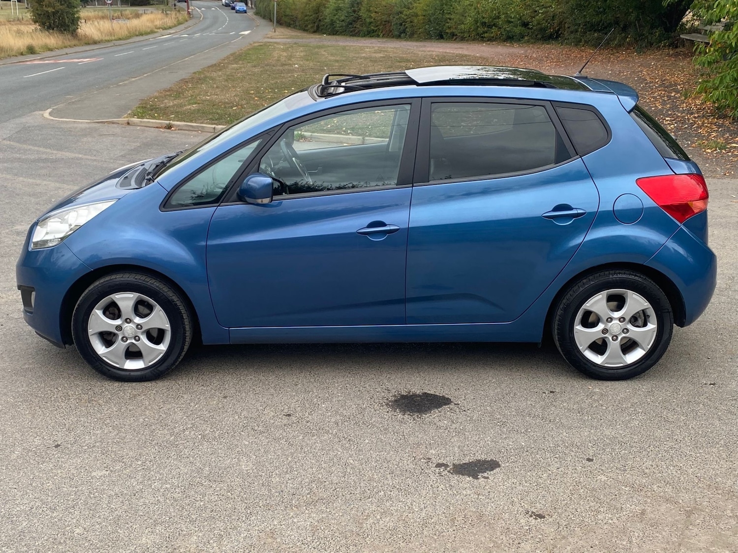 Used Kia Venga 2012 for sale - 76566461: Photo 7