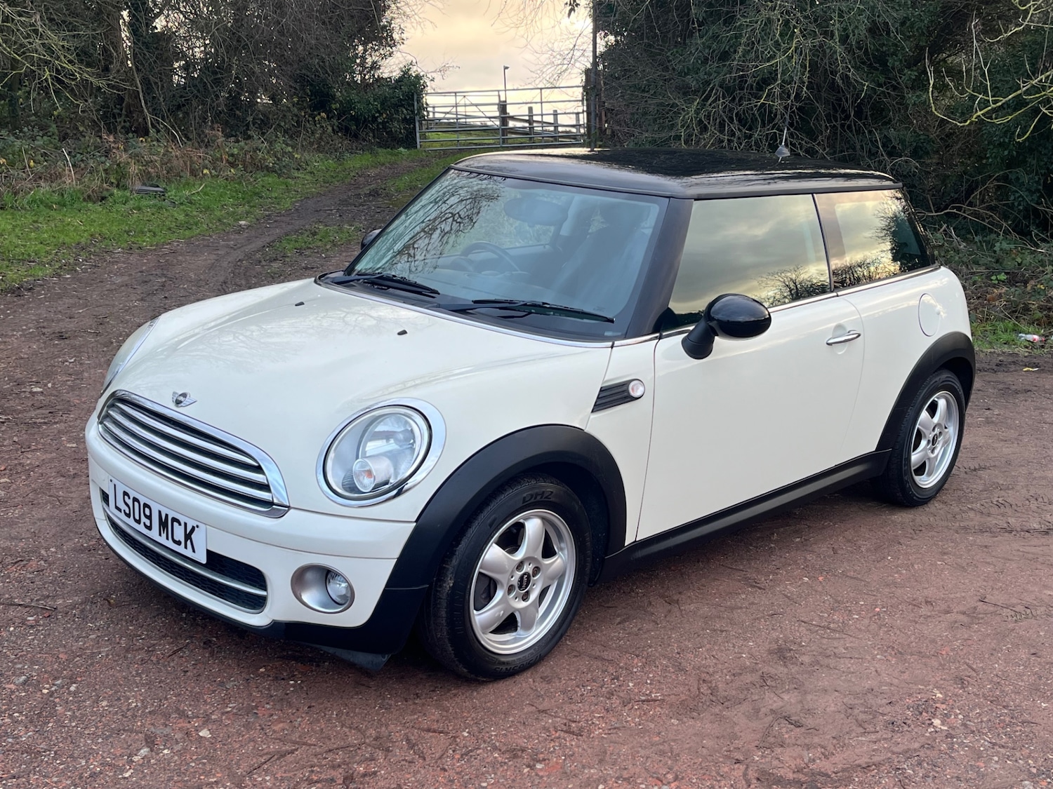 Used MINI Hatch 2009 for sale - 76974592: Photo 8
