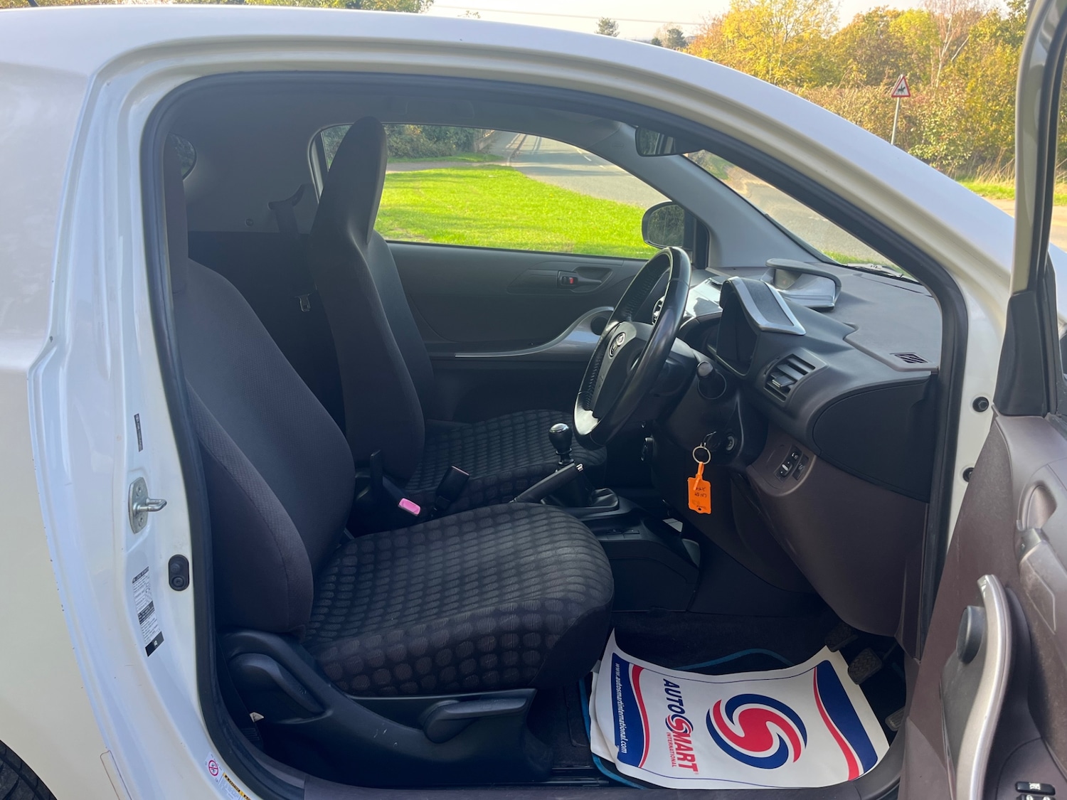 Used Toyota IQ 2009 for sale - 76243917: Photo 15