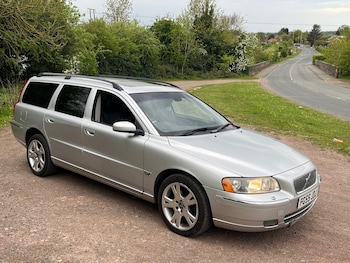 Used Volvo V70 2005 for sale - 78392956: Photo