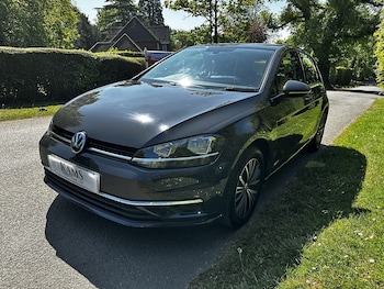 Used Volkswagen Golf 2018 for sale - 78715990: Photo