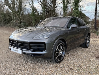 Used Porsche Cayenne 2019 for sale - 79019103: Photo