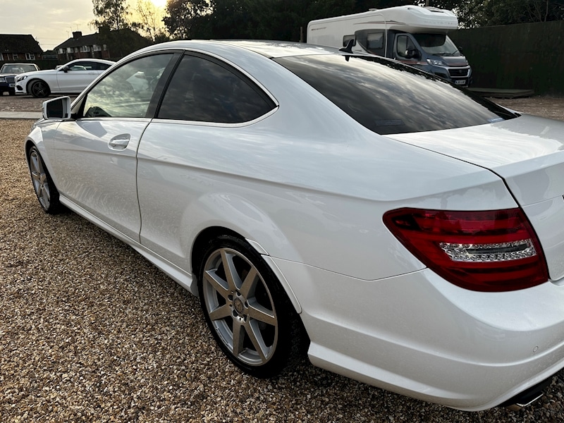 Used Mercedes-Benz C Class 2023 for sale - 77034537: Photo 5