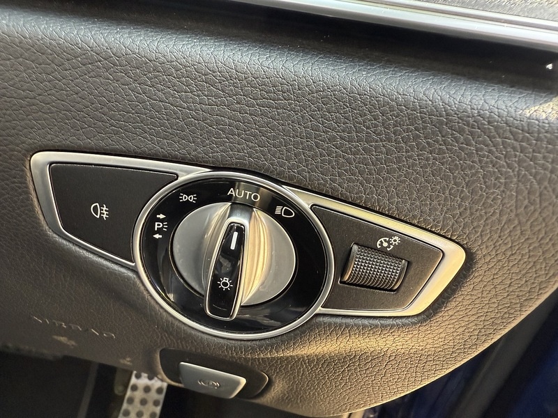 Used Mercedes-Benz E Class for sale - 77034530: Photo 32