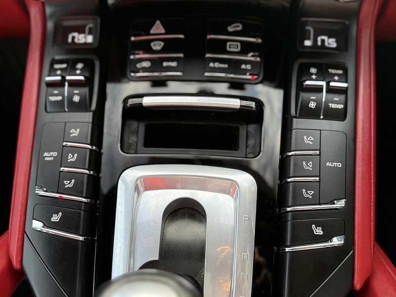 Used Porsche Cayenne 2015 for sale - 77034528: Photo 14