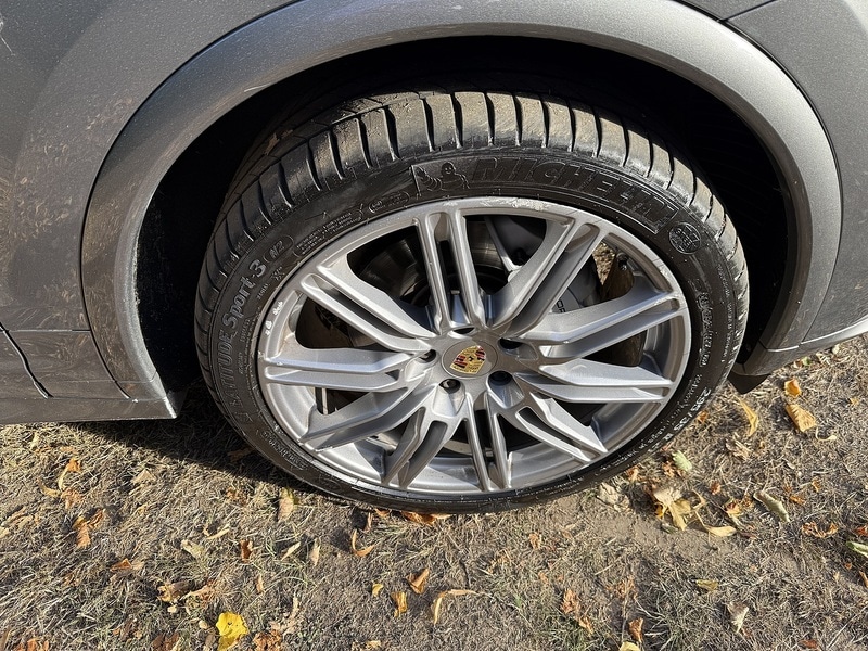 Used Porsche Cayenne 2015 for sale - 77034528: Photo 35