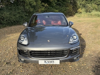 Used Porsche Cayenne 2015 for sale - 77034528: Photo