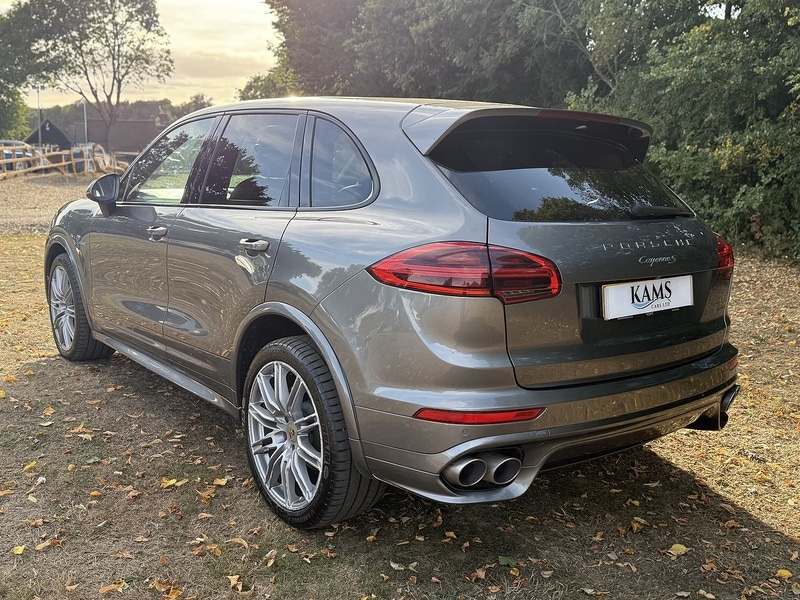 Used Porsche Cayenne 2015 for sale - 77034528: Photo 5