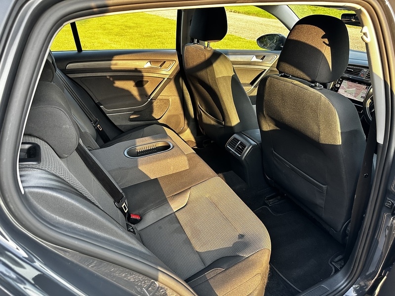 Used Volkswagen Golf 2018 for sale - 77034529: Photo 17