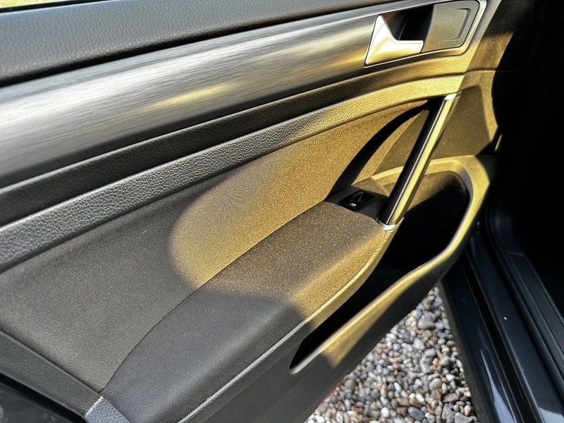 Used Volkswagen Golf 2018 for sale - 77034529: Photo 24