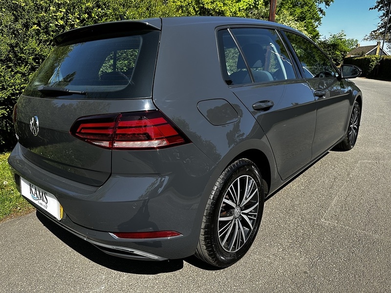 Used Volkswagen Golf 2018 for sale - 77034529: Photo 31