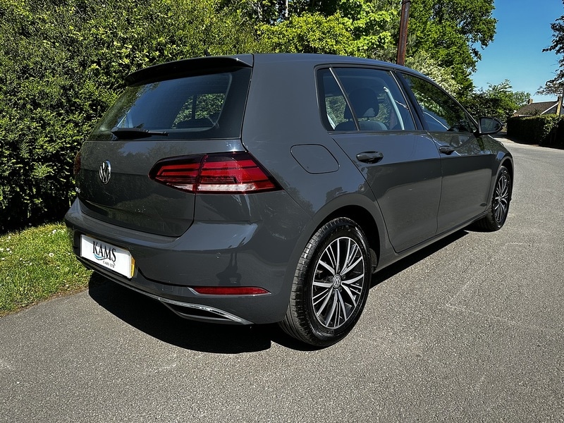 Used Volkswagen Golf 2018 for sale - 77034529: Photo 8