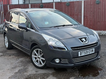 Used Peugeot 5008 2010 for sale - 75696553: Photo
