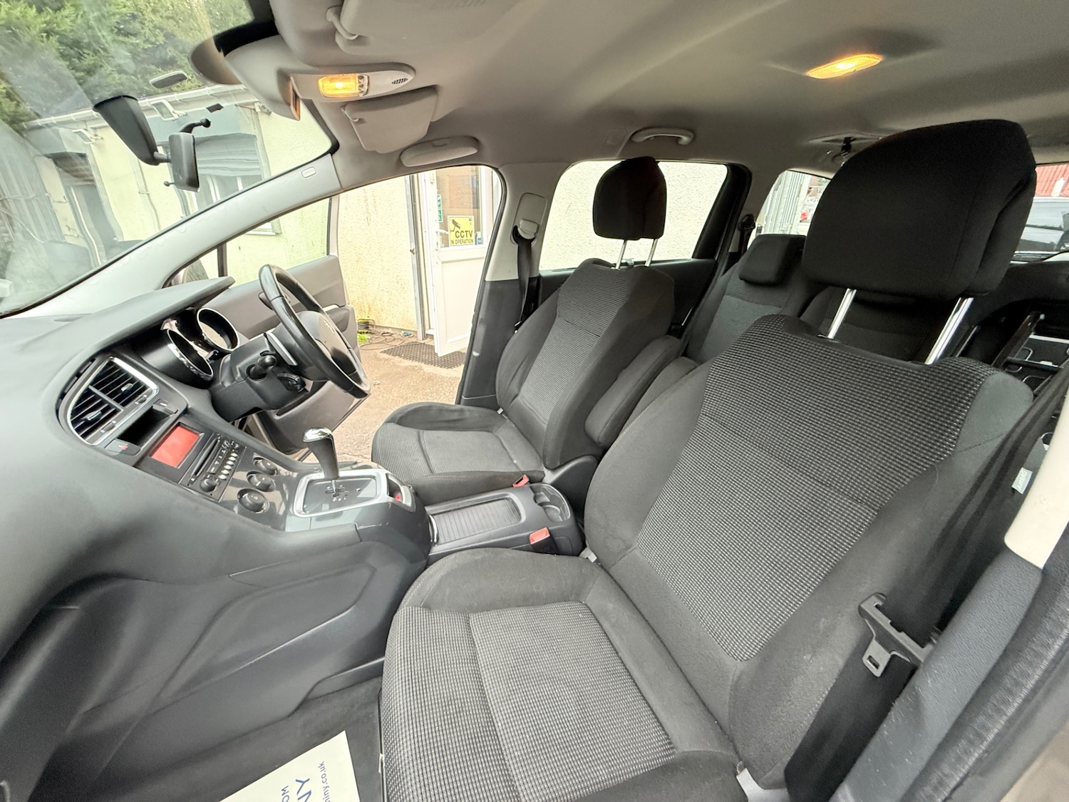 Vehicle 29
