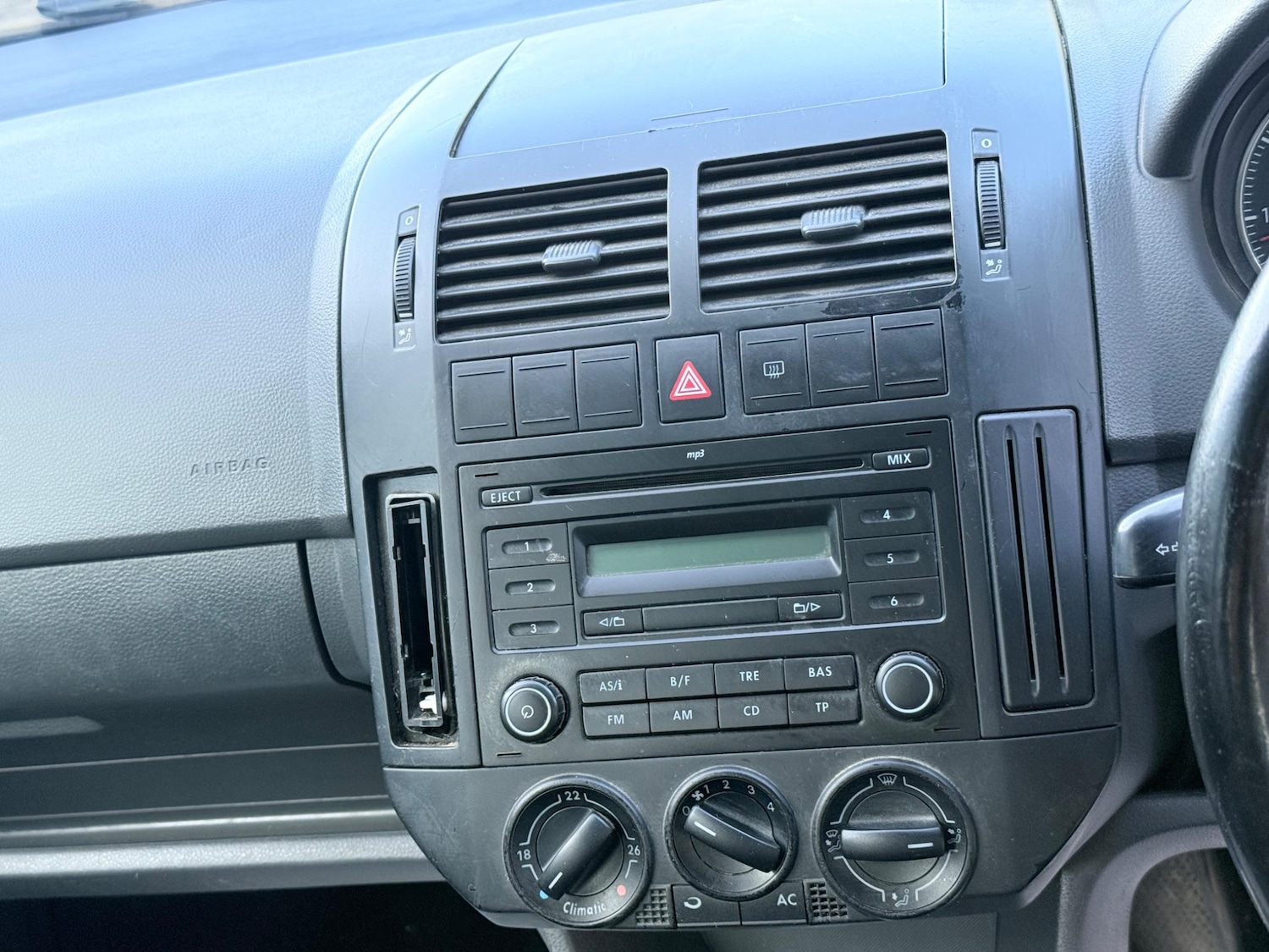 Vehicle 33