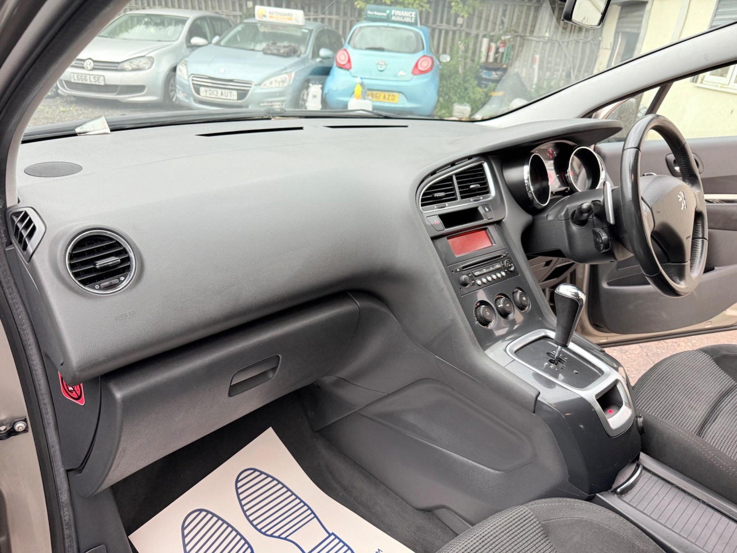 Vehicle 29