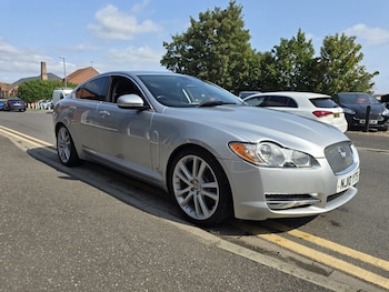 Used Jaguar XF 2010 for sale - 79058634: Photo