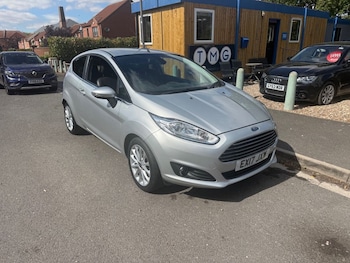 Used Ford Fiesta 2017 for sale - 79518619: Photo