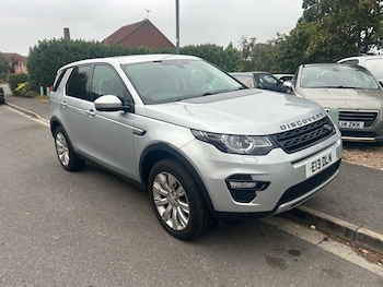 Used Land Rover Discovery Sport 2015 for sale - 75739190: Photo