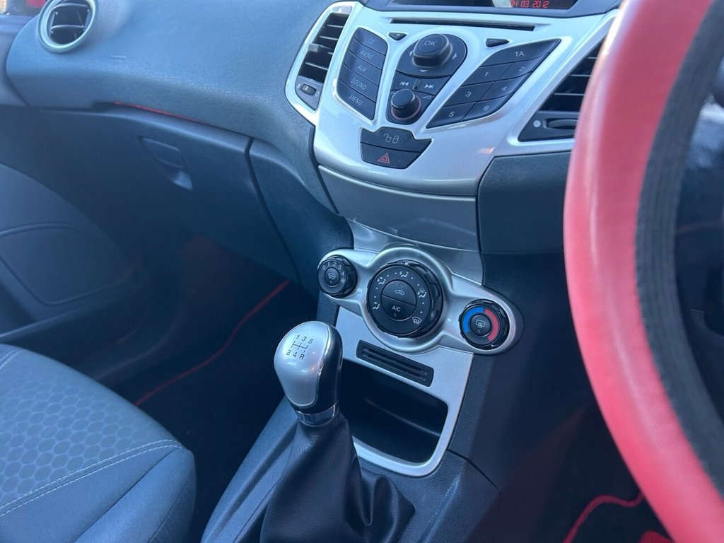 Used Ford Fiesta 2010 for sale - 77161624: Photo 11