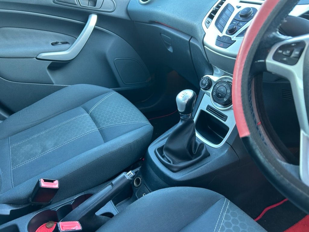 Used Ford Fiesta 2010 for sale - 77161624: Photo 9