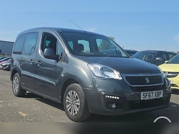 Used Peugeot Partner Tepee 2017 for sale - 78200825: Photo