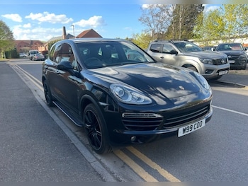 Used Porsche Cayenne 2011 for sale - 79598384: Photo
