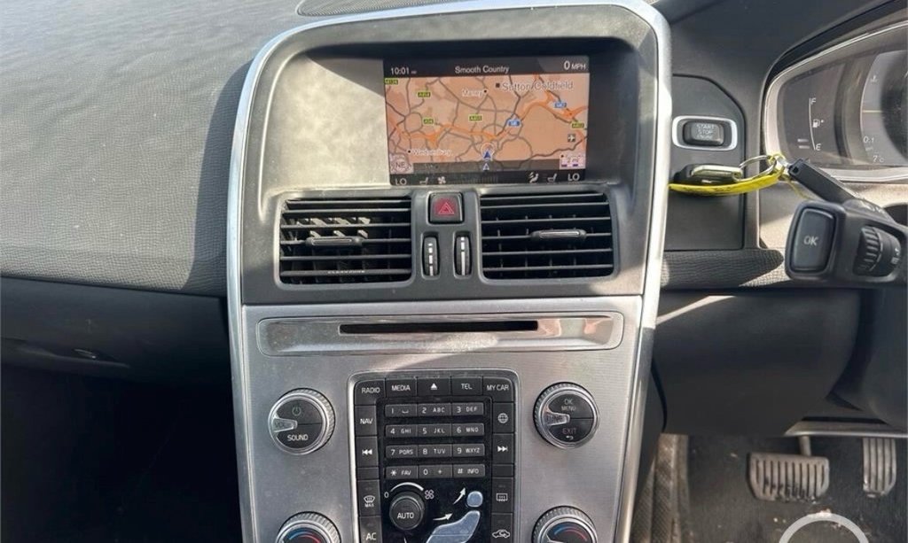 Used Volvo XC60 2017 for sale - 78212481: Photo 4