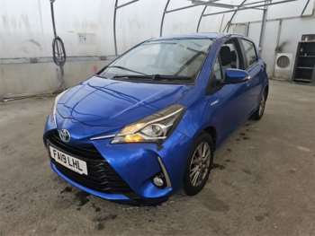 Used Toyota Yaris 2019 for sale - 74893487: Photo