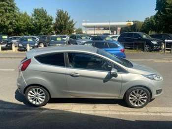 Used Ford Fiesta 2017 for sale - 74494089: Photo