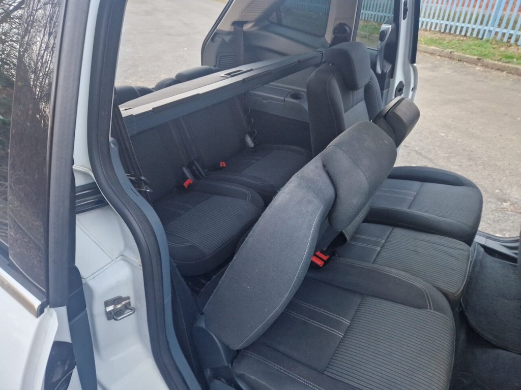 Used Ford Grand C-Max 2011 for sale - 77111069: Photo 11