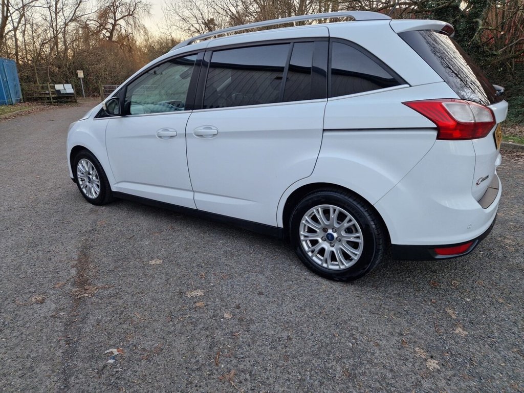 Used Ford Grand C-Max 2011 for sale - 77111069: Photo 4