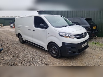 Vauxhall Vivaro feature image