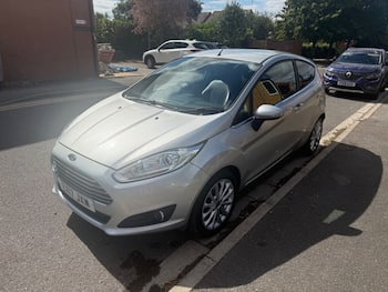 Used Ford Fiesta 2017 for sale - 79861188: Photo