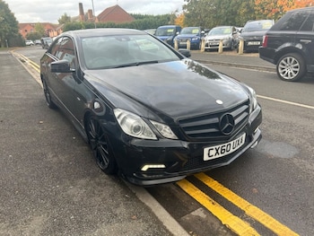 Used Mercedes-Benz E Class 2010 for sale - 78702467: Photo