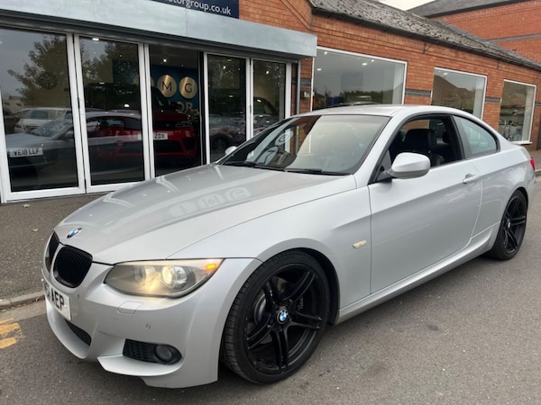 Used BMW 3 Series 2011 for sale - 73200255: Photo 2