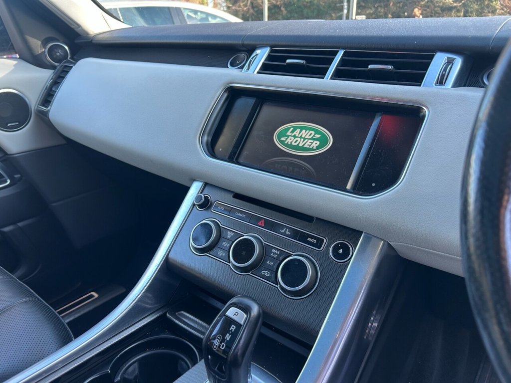 Used Land Rover Range Rover Sport 2015 for sale - 77313688: Photo 8