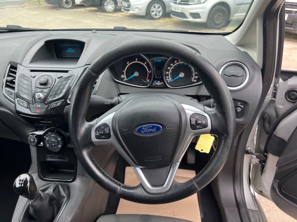 Used Ford Fiesta 2013 for sale - 73199890: Photo 9