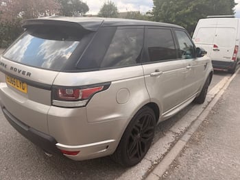 Used Land Rover Range Rover Sport 2015 for sale - 79625537: Photo