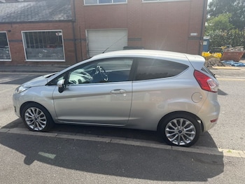 Used Ford Fiesta 2017 for sale - 79154741: Photo