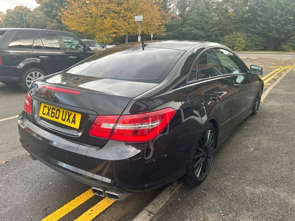 Used Mercedes-Benz E-Class 2010 for sale - 73199667: Photo 5