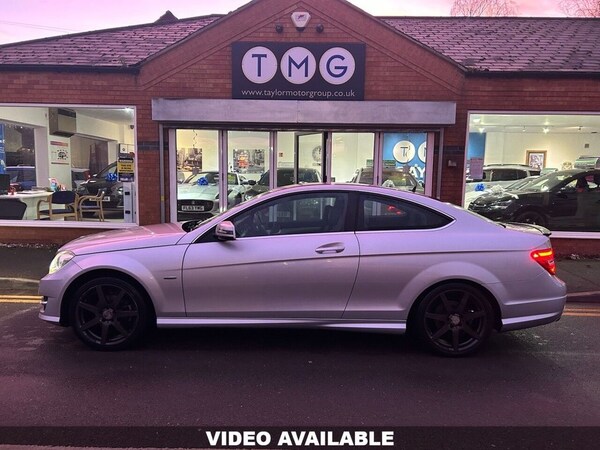 Used Mercedes-Benz C-Class 2012 for sale - 73316137: Photo 1