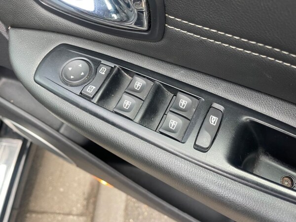 Used Renault Grand Scenic 2012 for sale - 73199642: Photo 10
